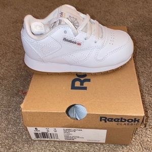 White Reebok size infants 6